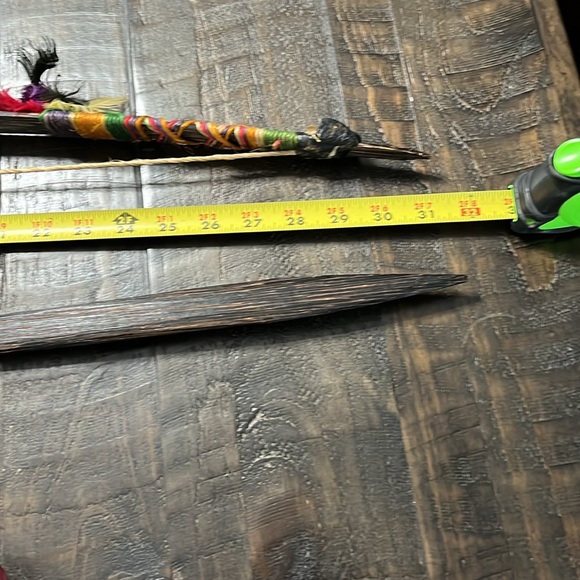 Vintage Venezuelan Yanomami Indian Bow & Arrow, Knife, Spear and Quiver - Picture 9 of 10